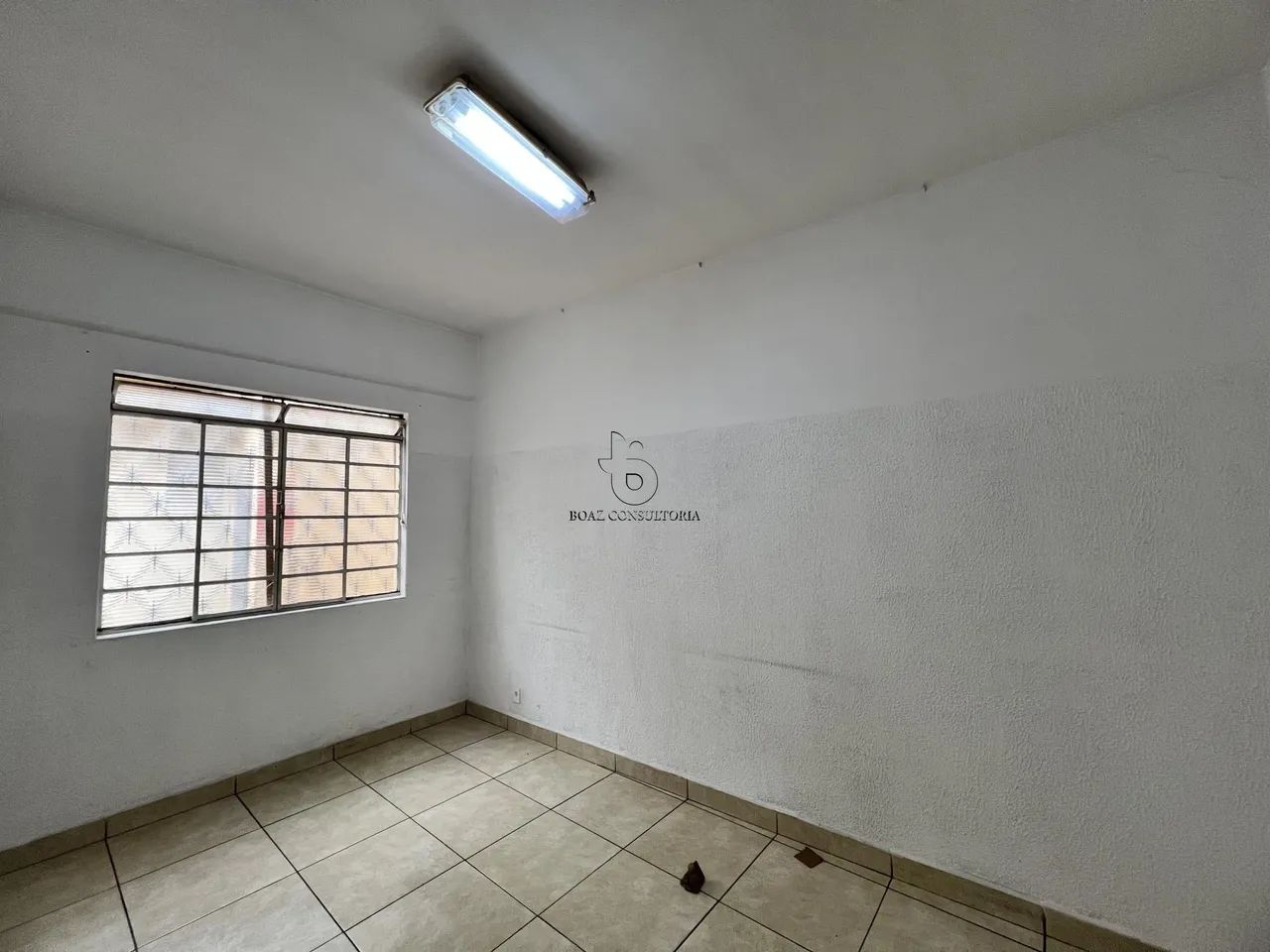 Ponto Comercial no Centro de Sorocaba: 18m Frontal e Tradição de 20 Anos - Foto 4
