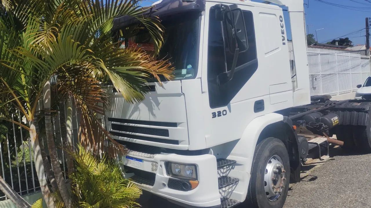 Iveco 320