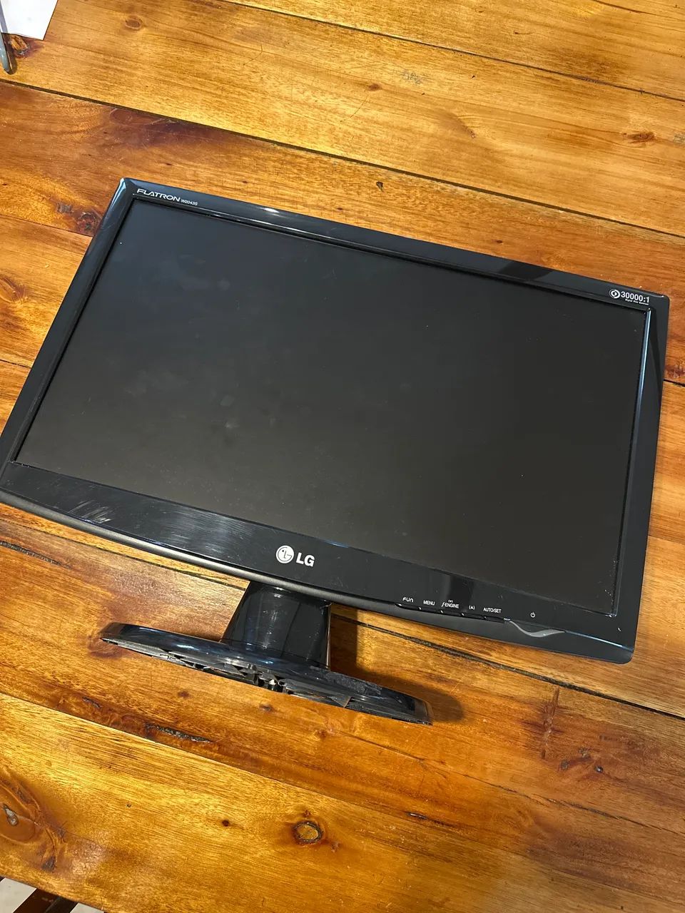 Monitor LCD 20 polegadas wide