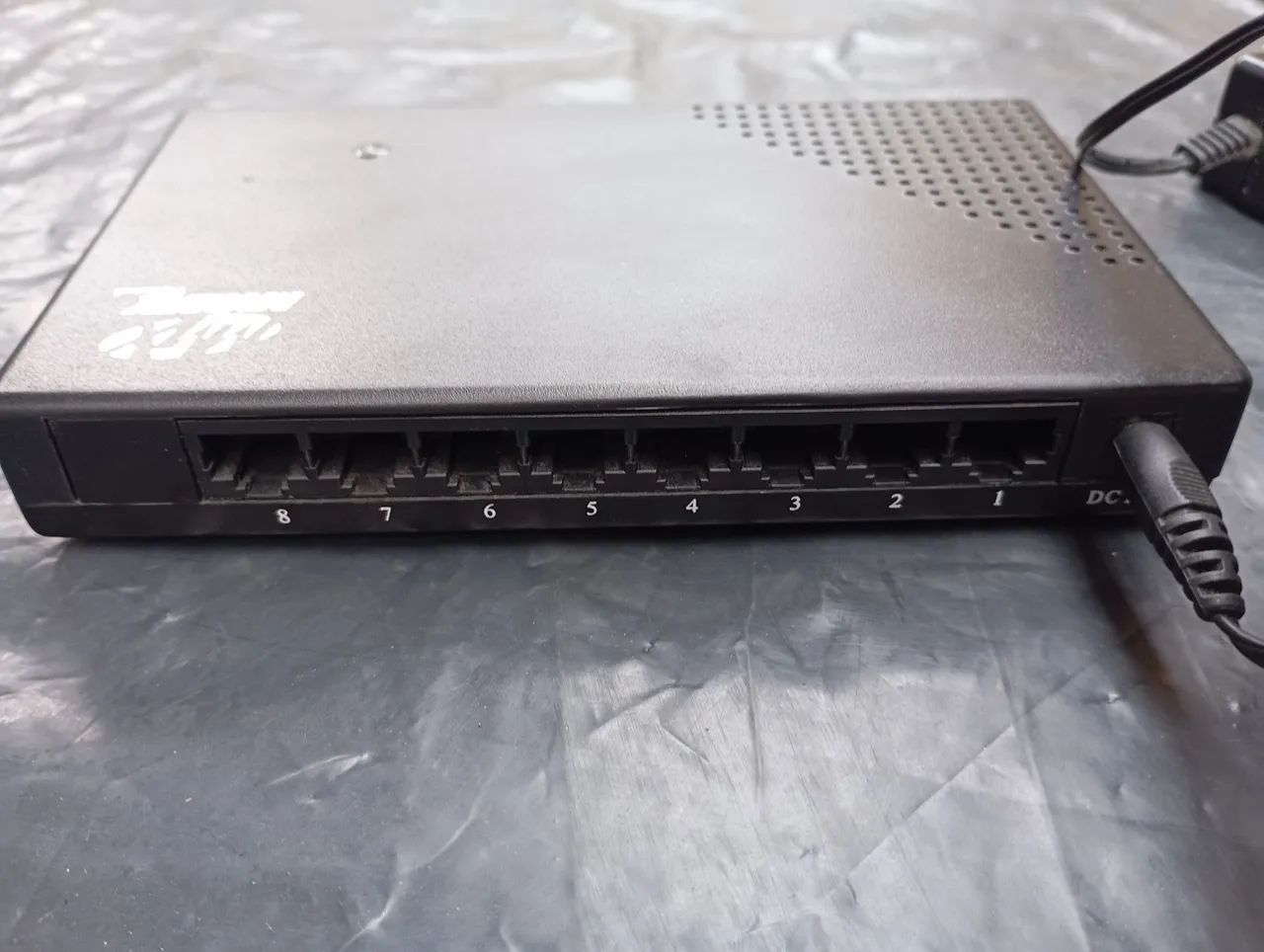 Swith (Hub) 8 portas 10/100Mbps - Foto 3