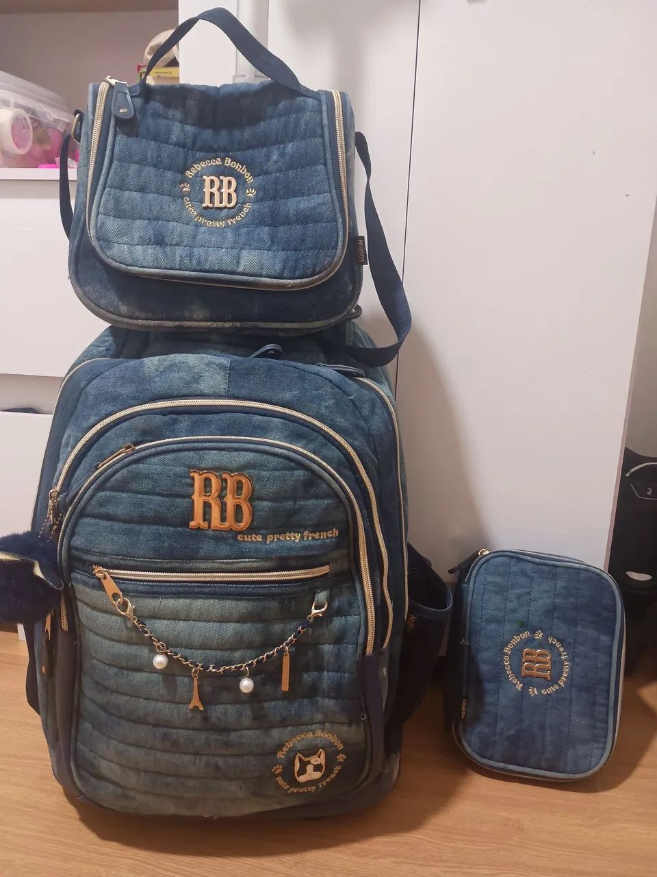 Kit mochila Rebeca Bombom de rodinha 