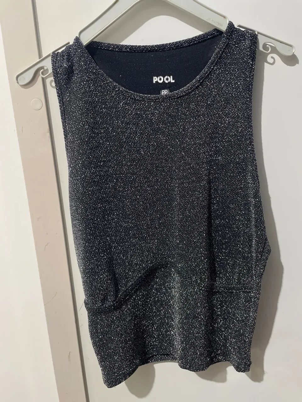 Cropped preto brilhoso - Foto 2