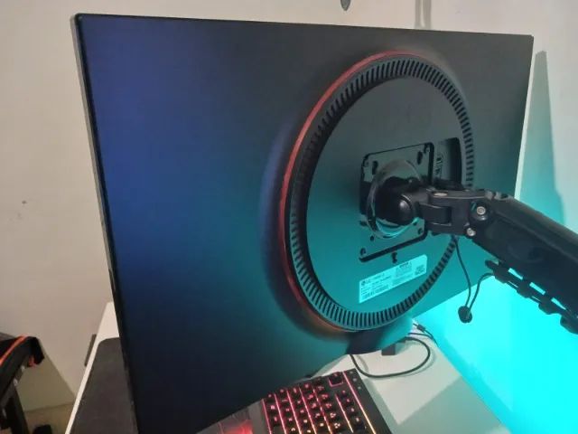 Monitor LG 27gl650f-B 144hz - Foto 3