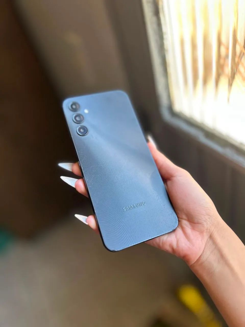 Vendo celular a14 usando 