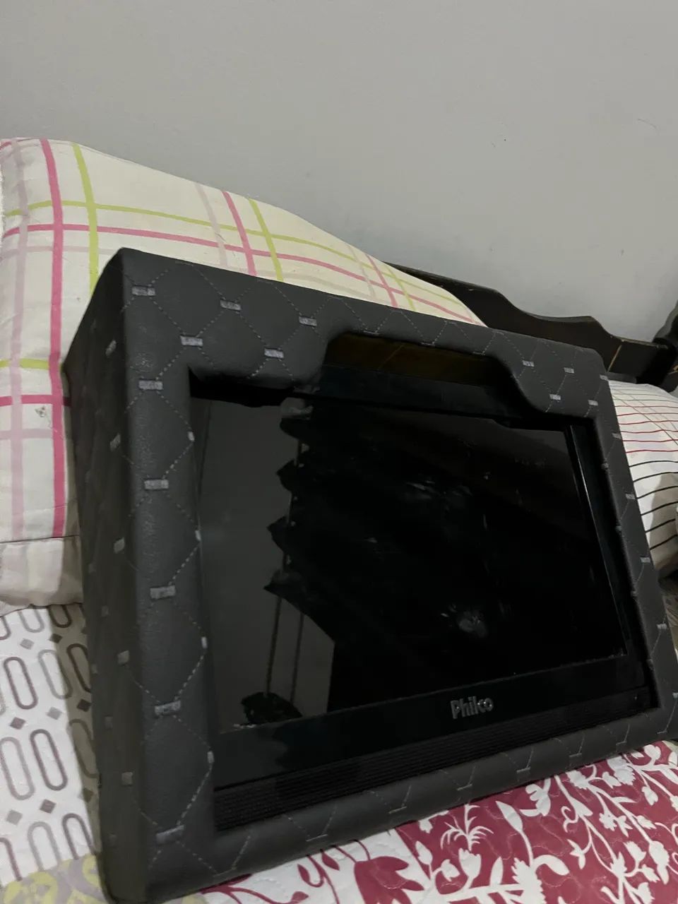 Televisão 18 polegadas na caixa pronta pra instalar no caminhão Mais inversor 4000w 24v - Foto 5