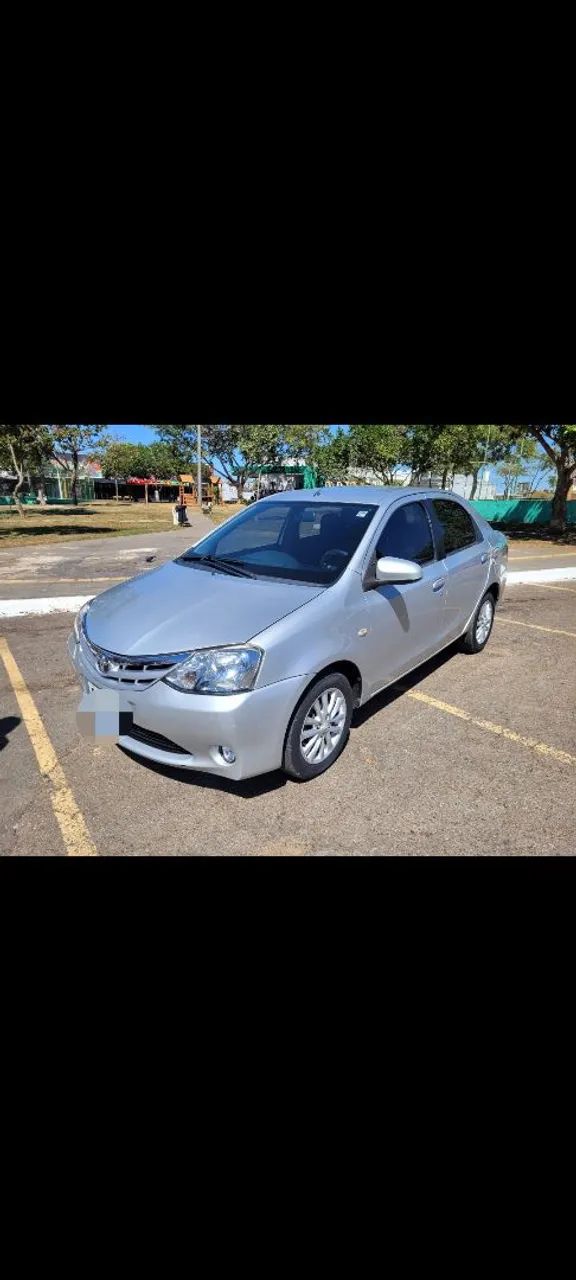 Toyota Etios ETIOS XLS Sedan 1.5 Flex 16V 4p Mec. 2014
