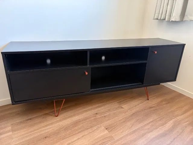 Rack madeira preto fosco bom estado - Foto 4