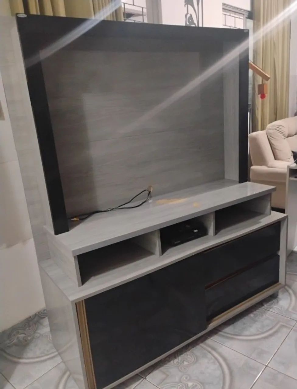 Rack com Painel para TV - Cinza e Preto