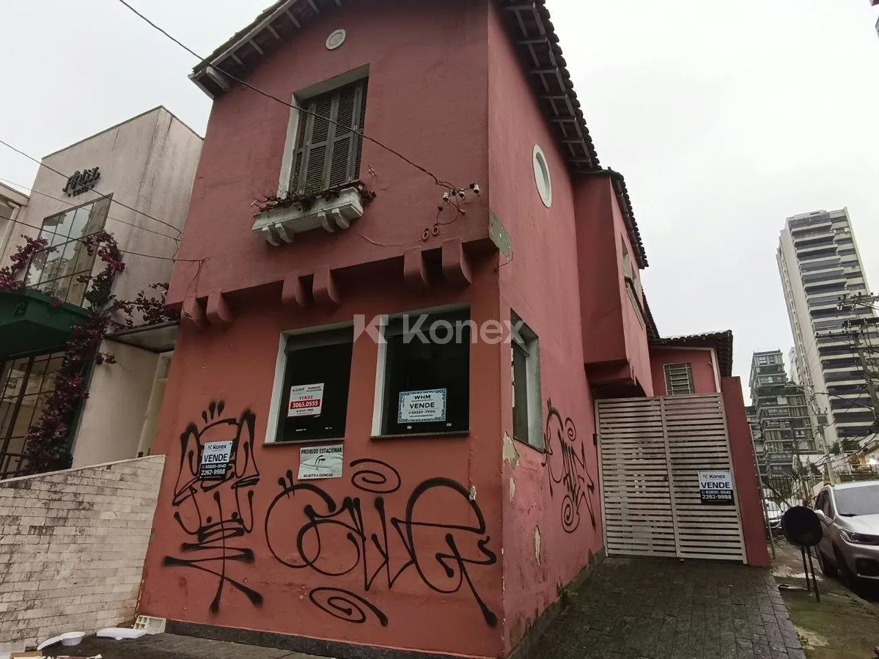 Casa Comercial a venda em Pinheiros