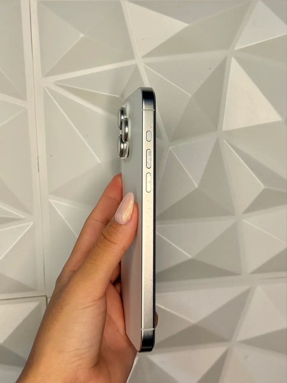 iPhone 15 Pro Max 1TB (White Titanium) - Celulares e Smartphones