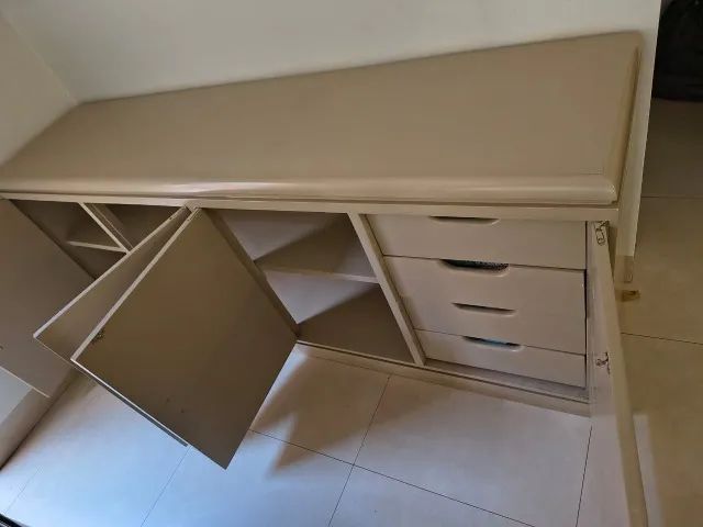 Mesa de jantar de madeira - Foto 3