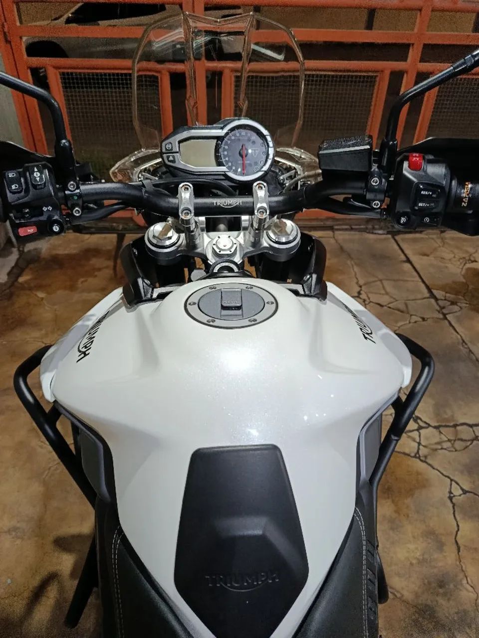 Tiger 800xrx 2018 - Foto 2