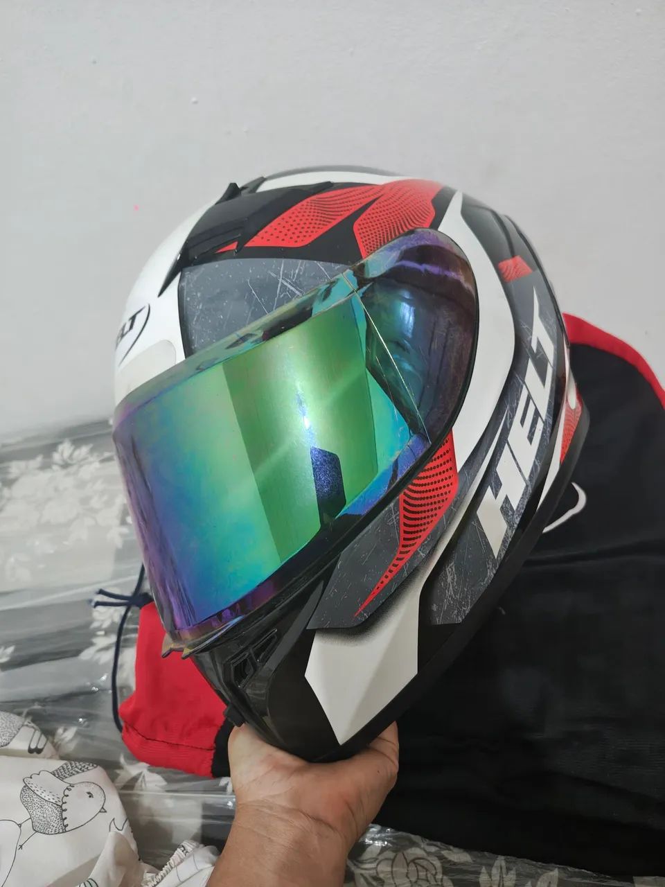 Capacete helt 