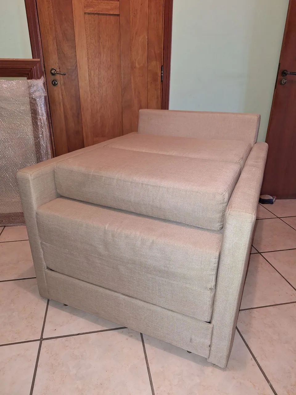 Poltrona Cama Retrátil Solteiro Castor (Usado - bom estado) - Foto 2