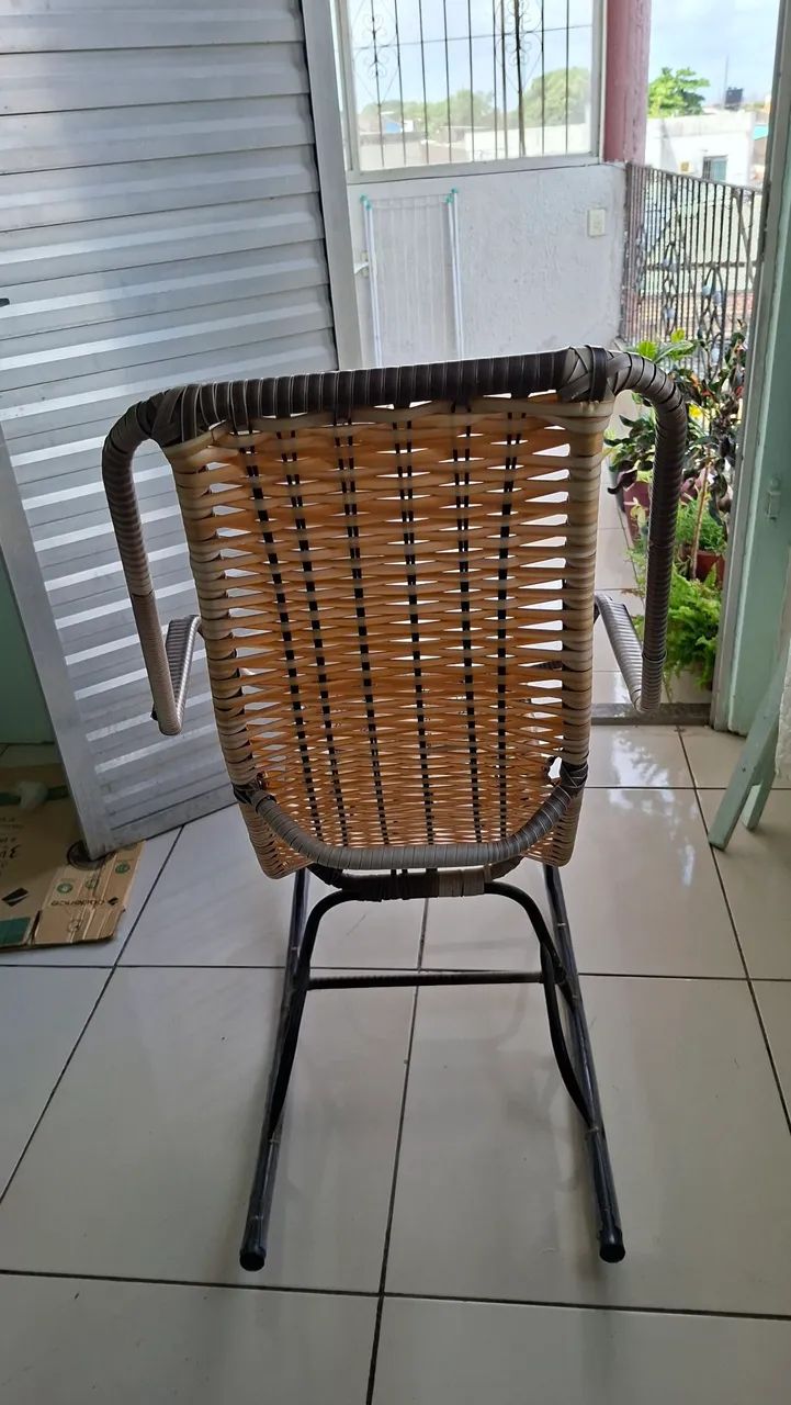 Cadeira de balanço  - Foto 3