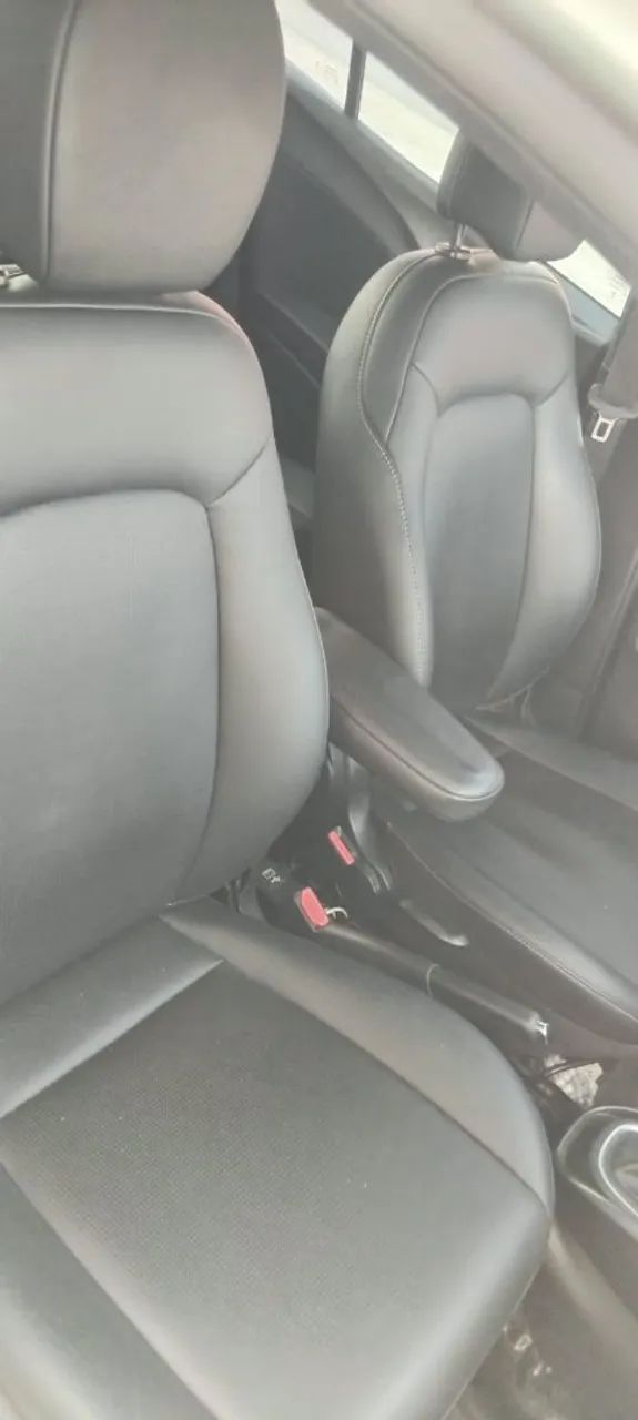 Fiat Cronos Precision 1.3 16V Flex Aut. 2025 - Foto 4