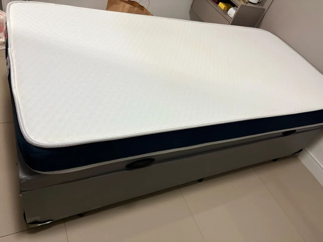 Cama box baú solteiro com colchão Guldi - Foto 2