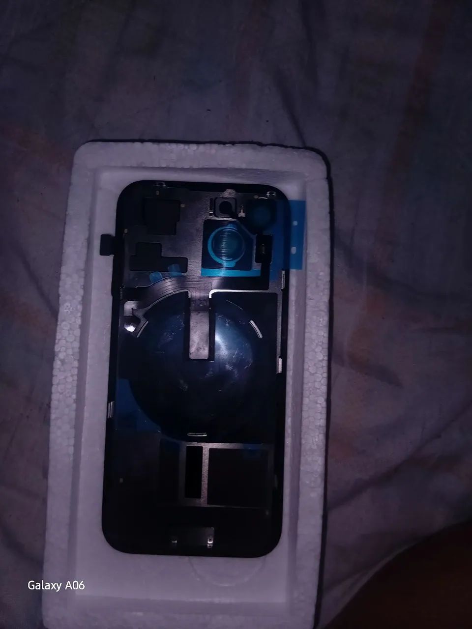 Tampa traseira de iphone 15 Black 