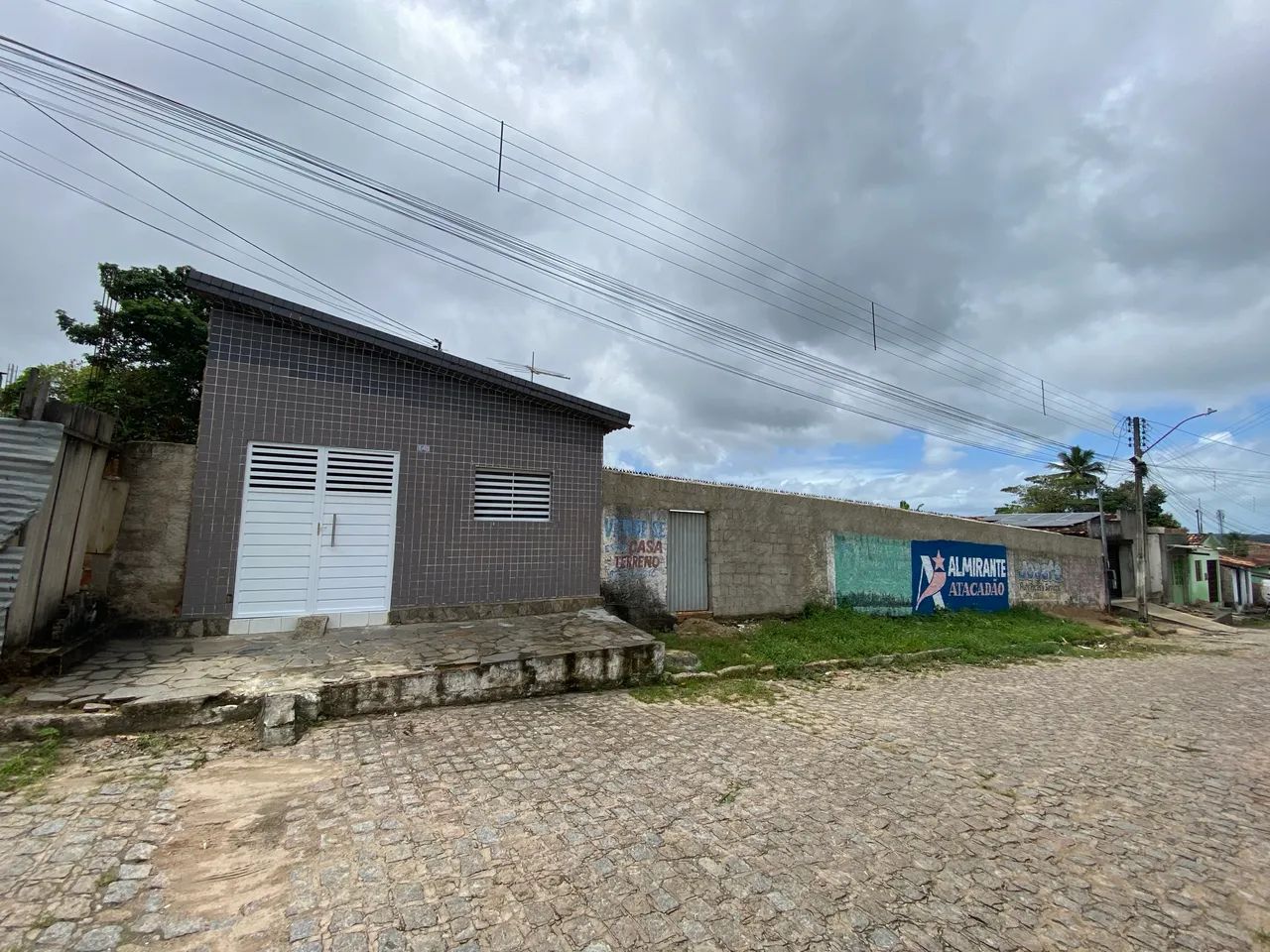 Vende-se Excelente Propriedade: Casa com Amplo Terreno Lateral - Foto 3