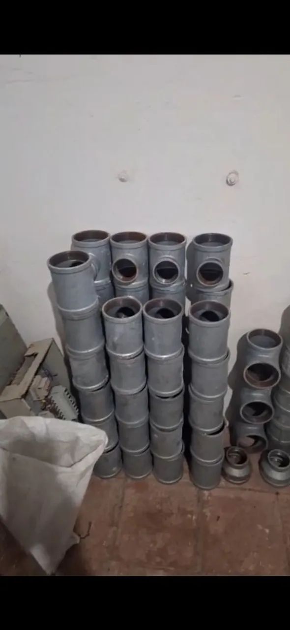 Vendo conexão galvanizadas de 4 polegadas novas 