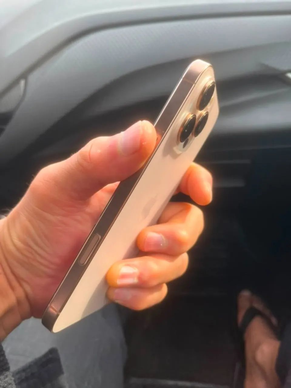 Iphone 16 pro max - Foto 2