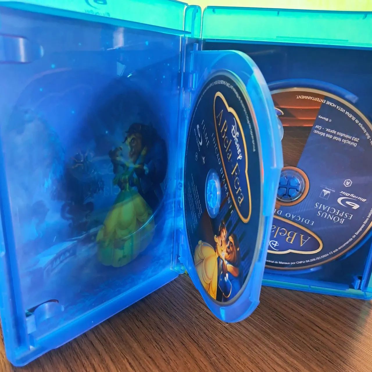 Blu-ray A Bela e a Fera - Foto 3