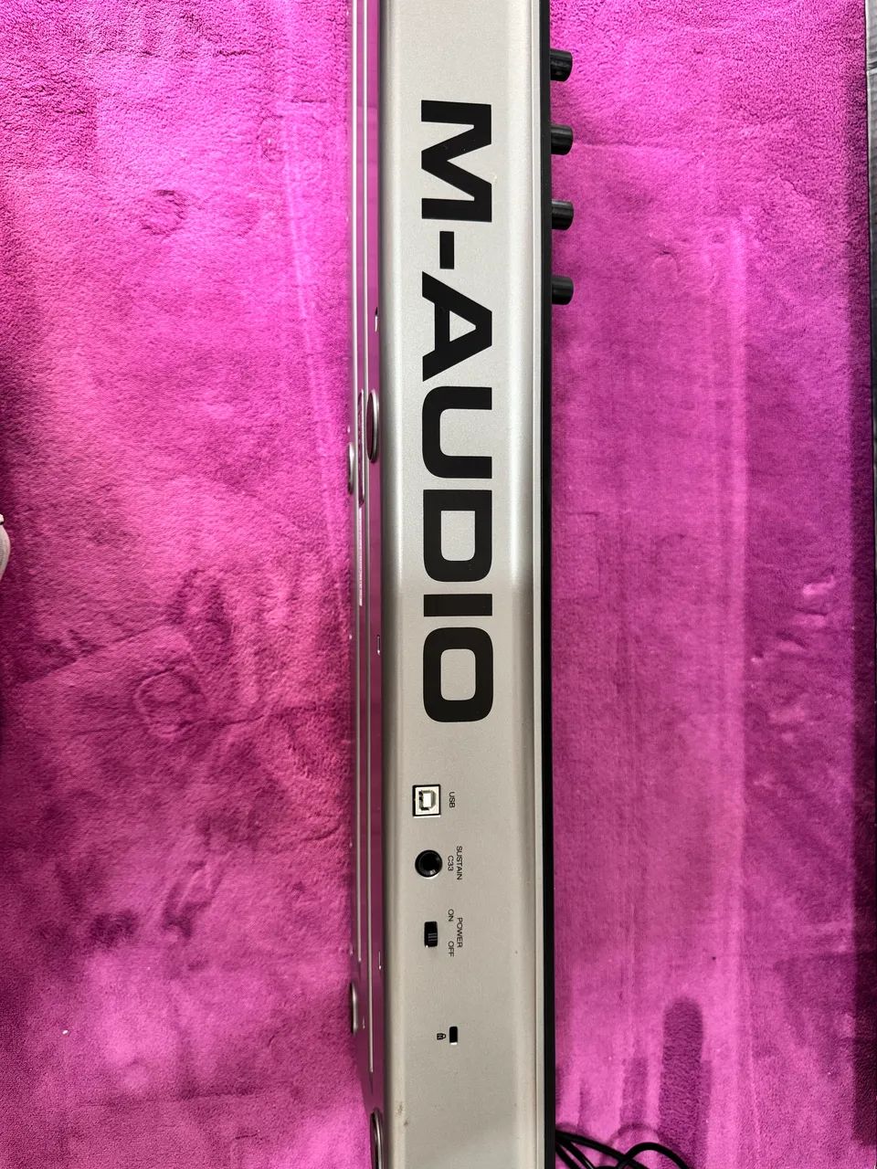 Controladora Midi Oxygen 49 (M-Audio) - Foto 4