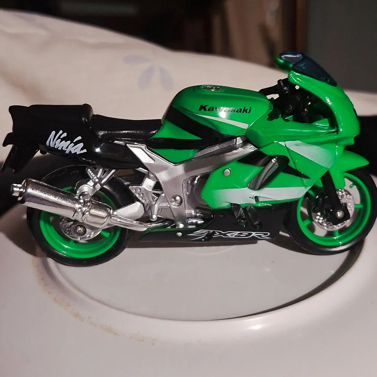 Moto Kawasaki Ninja Zx9r Verde Maisto - Hobbies e coleções