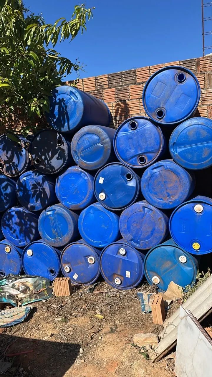 Tambores de 200 litros