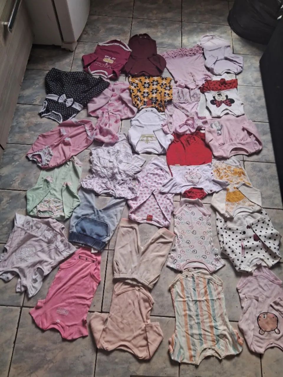 Lote roupas de bebê recém nascido ate 6 meses.