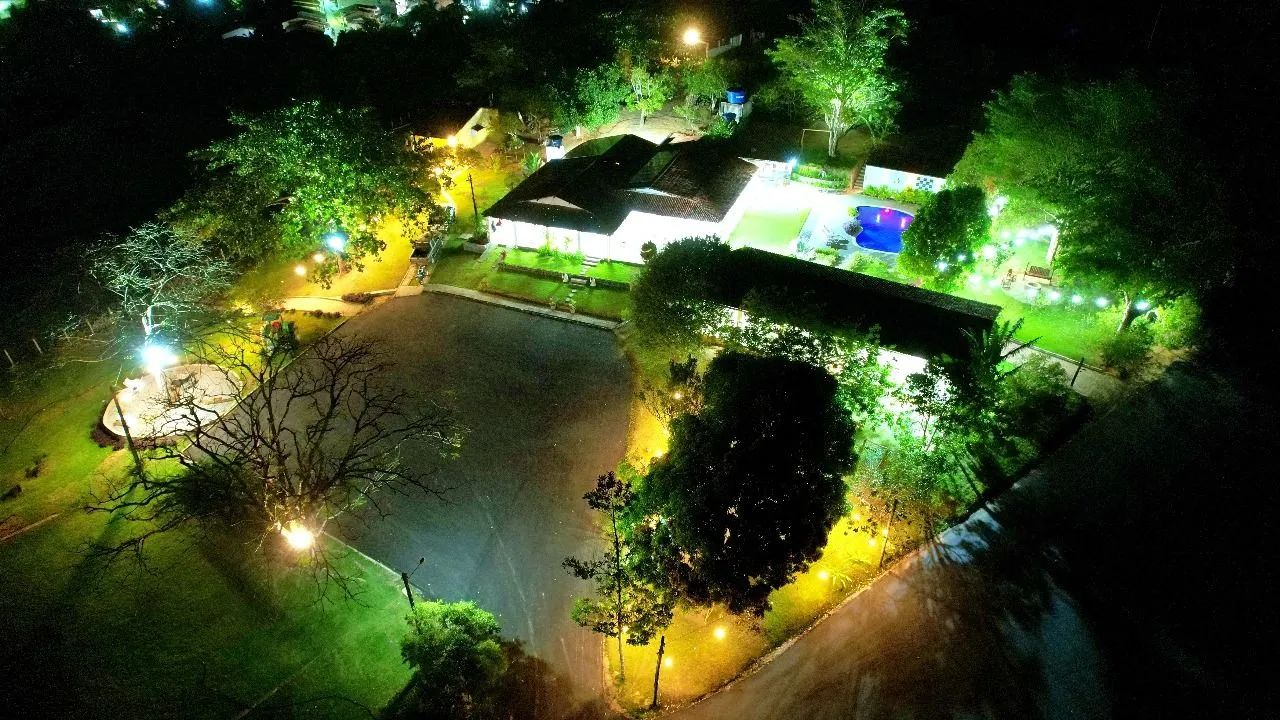 Linda casa com piscina - Foto 4