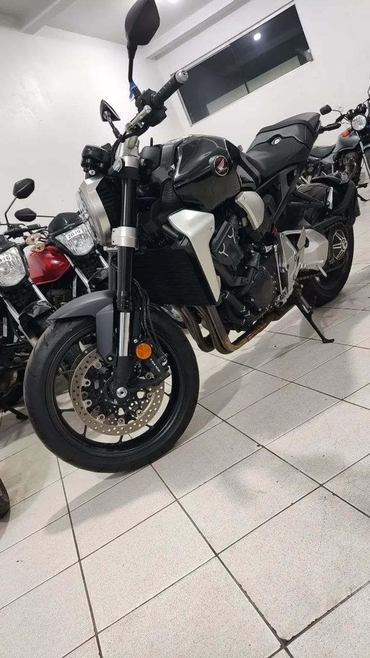 CB 1000R 2021 - Foto 3
