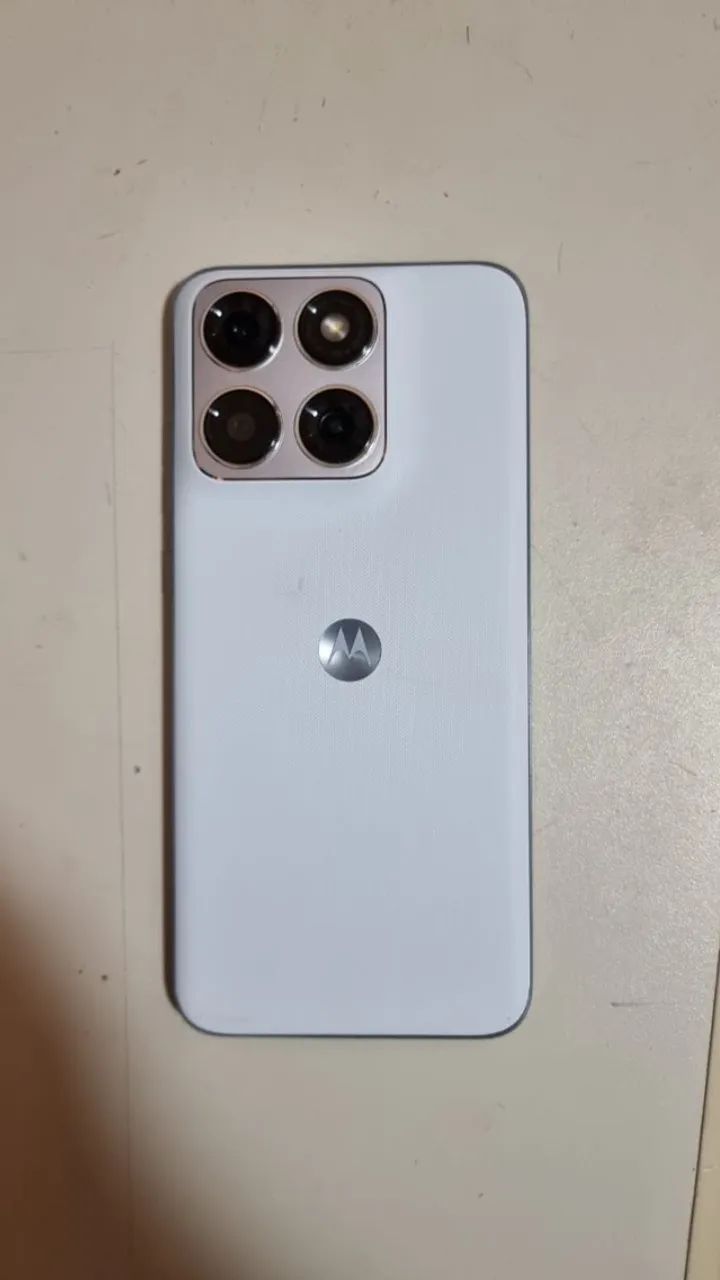 Motorola Edge 70 Fusion - Branco - 8 gb/256 gb - Foto 2