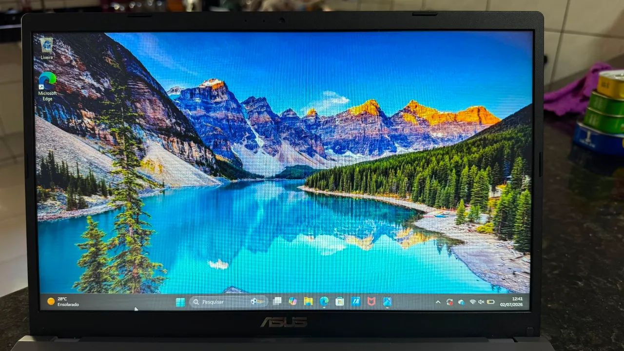 Notebook ASUS - Leve, Prático e Ótimo Custo-benefício 