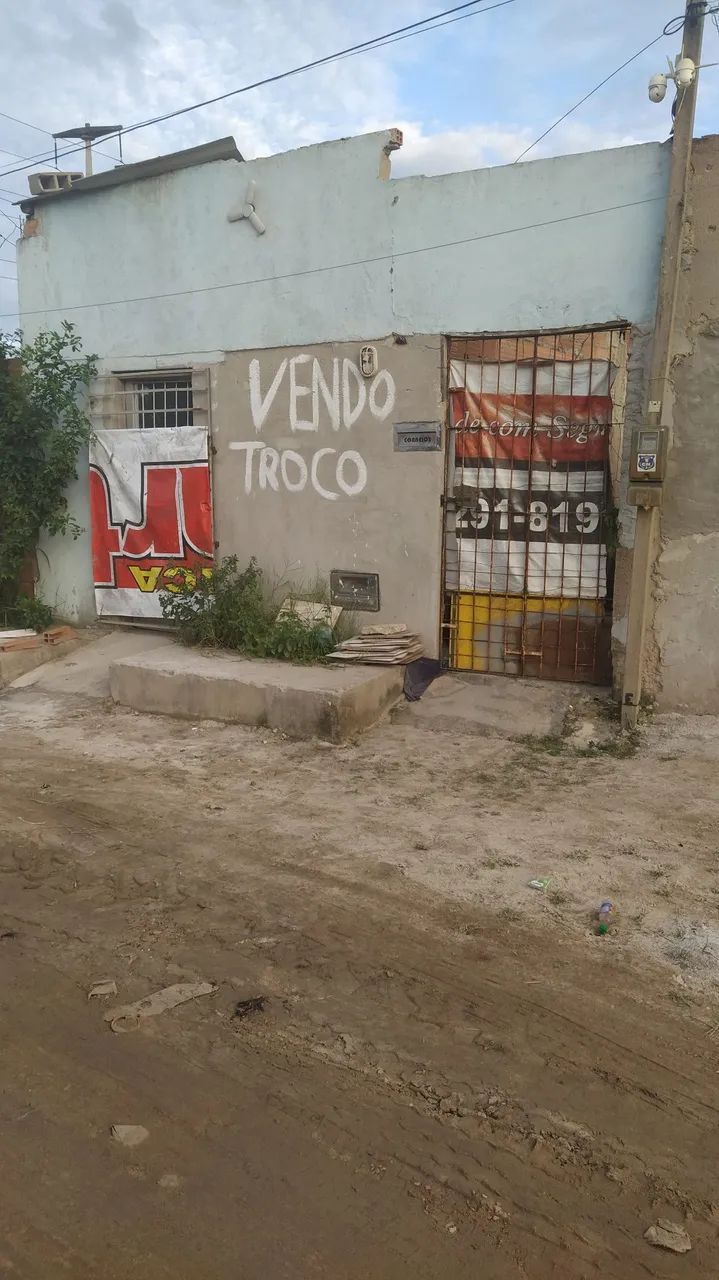 Duas casas a venda 
