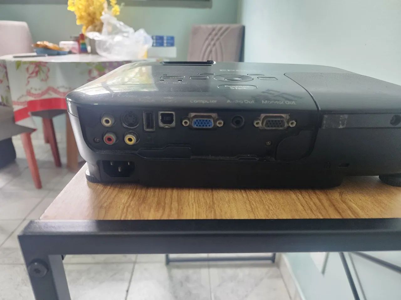 Projetor Epson com tela - Foto 2