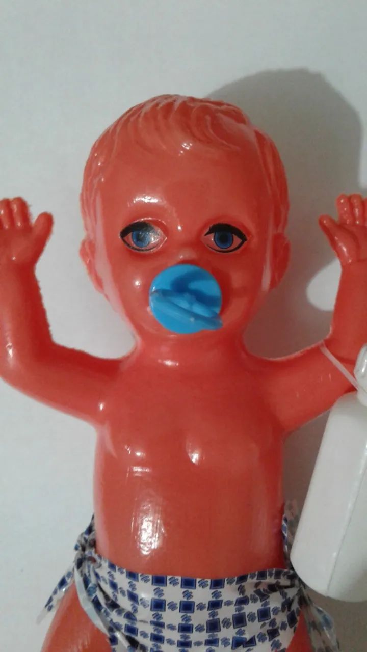 Boneco antigo Parapedro com chupeta e mamadeira - Foto 2