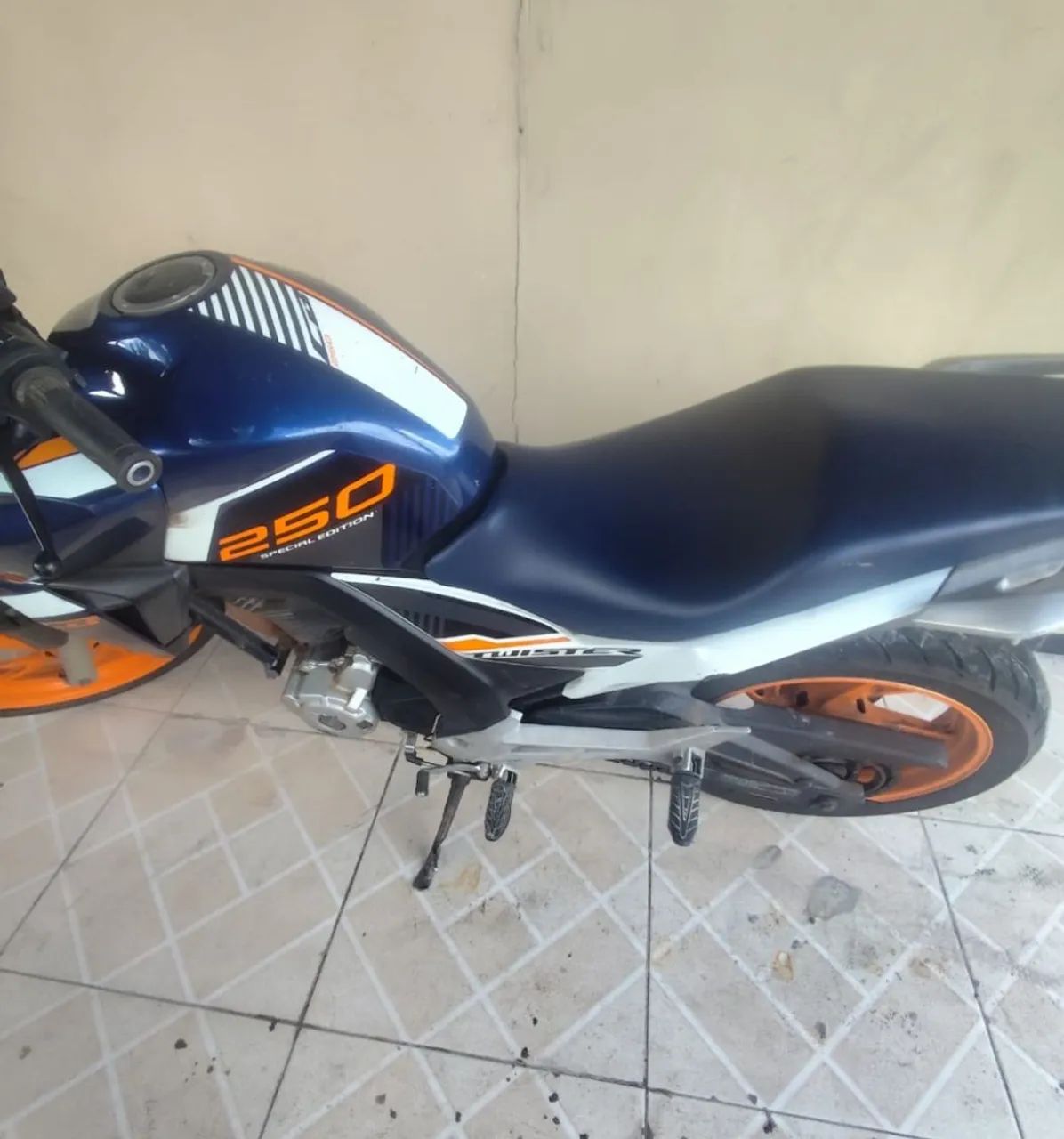 Cb 250 - Foto 3