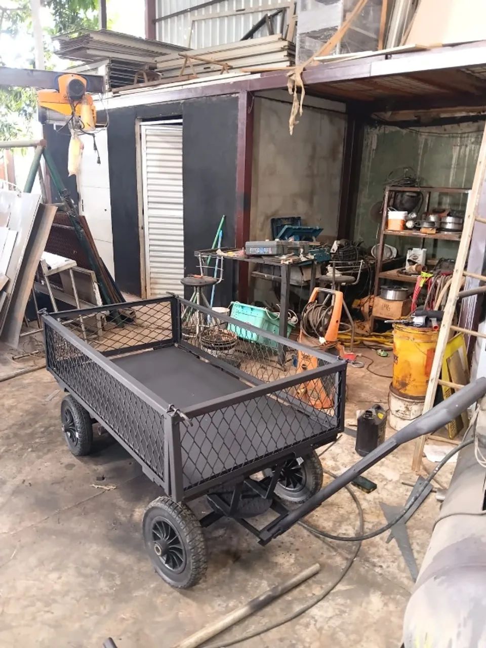 Carrinho plataforma com grades tela expandida - reforçado eixos e base - Foto 4
