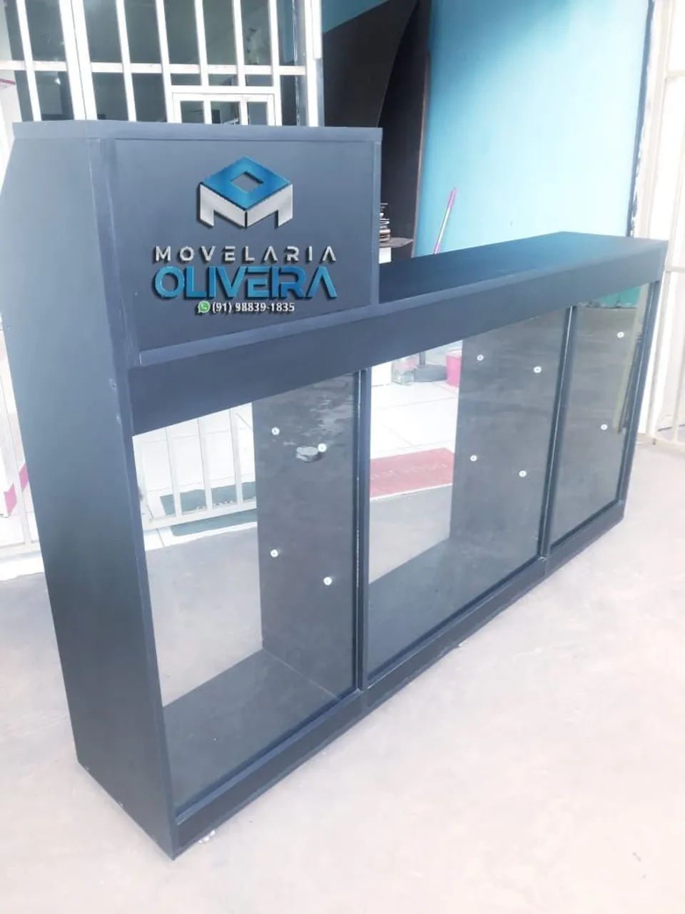 Balcão vitrine frontal e caixa no mdf preto fabricamos diversos modelos 