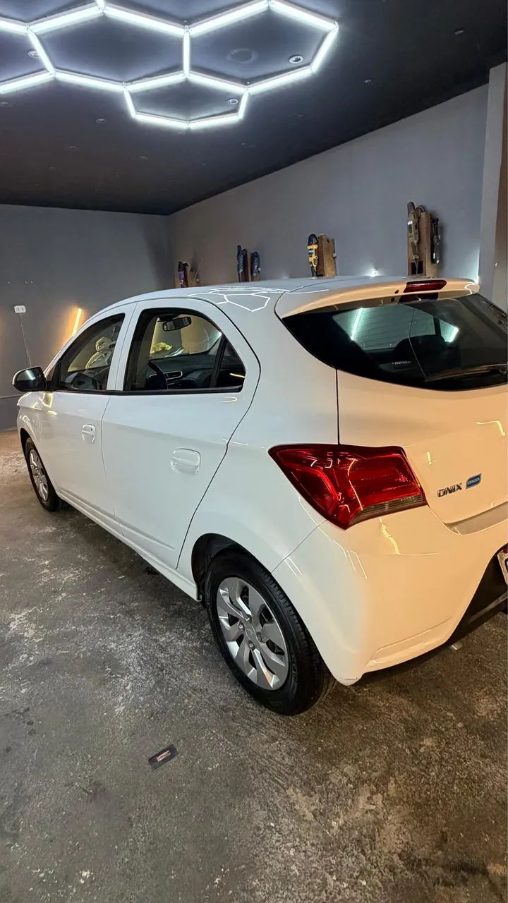 Chevrolet Onix ONIX HATCH LT 1.0 8V FLEXPOWER 5P MEC. 2018