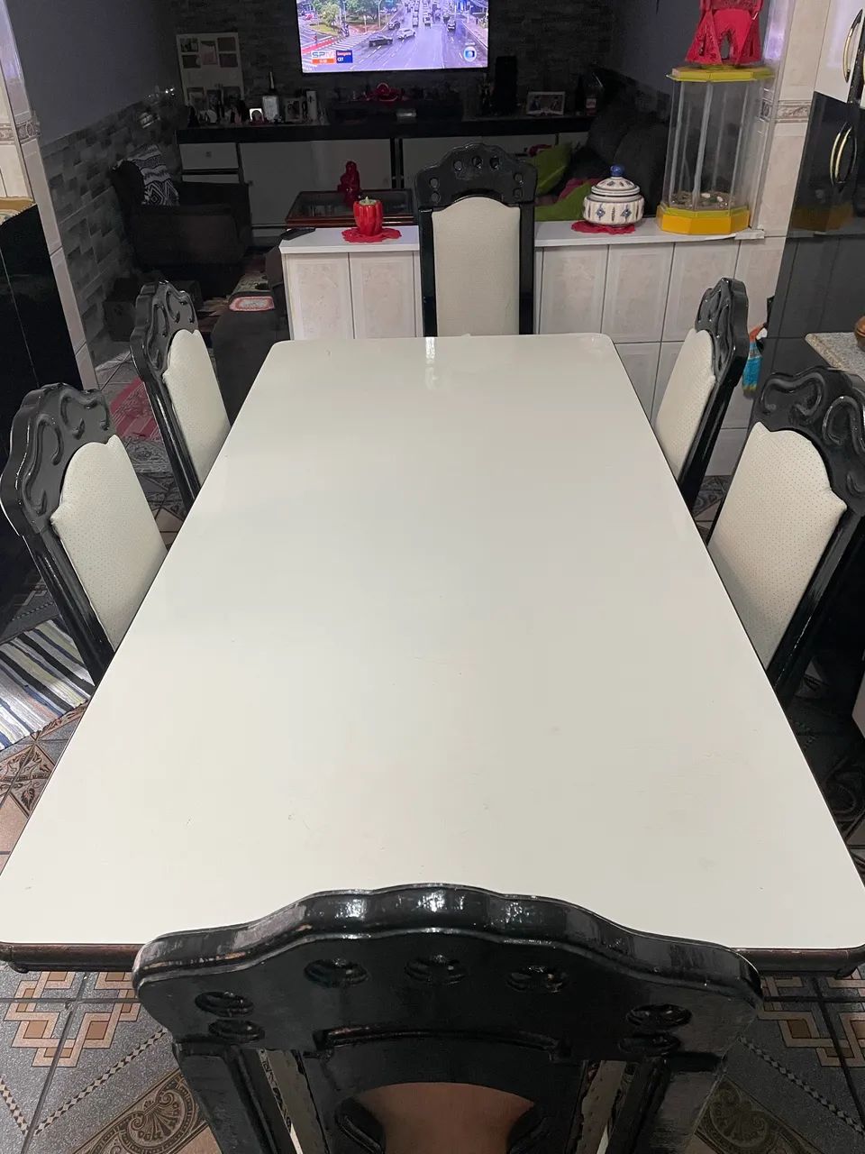 Mesa com 6 cadeiras material em madeira maciça  - Foto 2