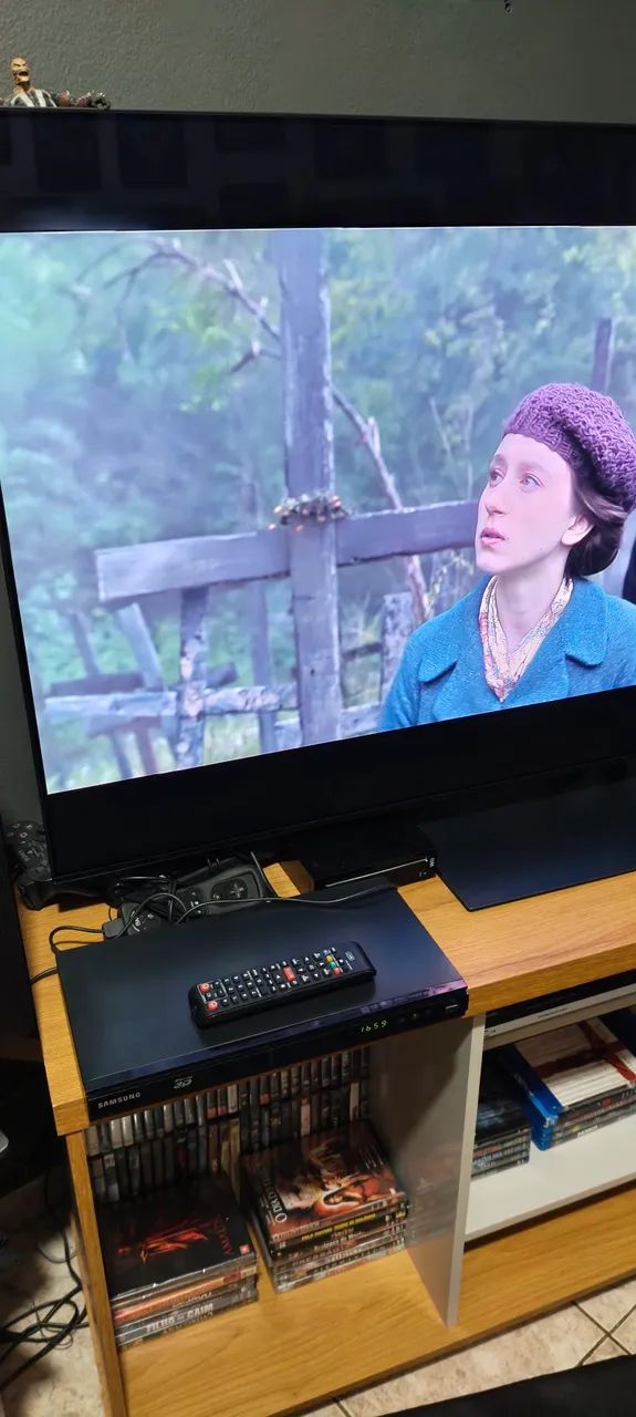 Blu-ray 3D Samsung BD-E5500 mais 2 filmes grátis - Foto 2