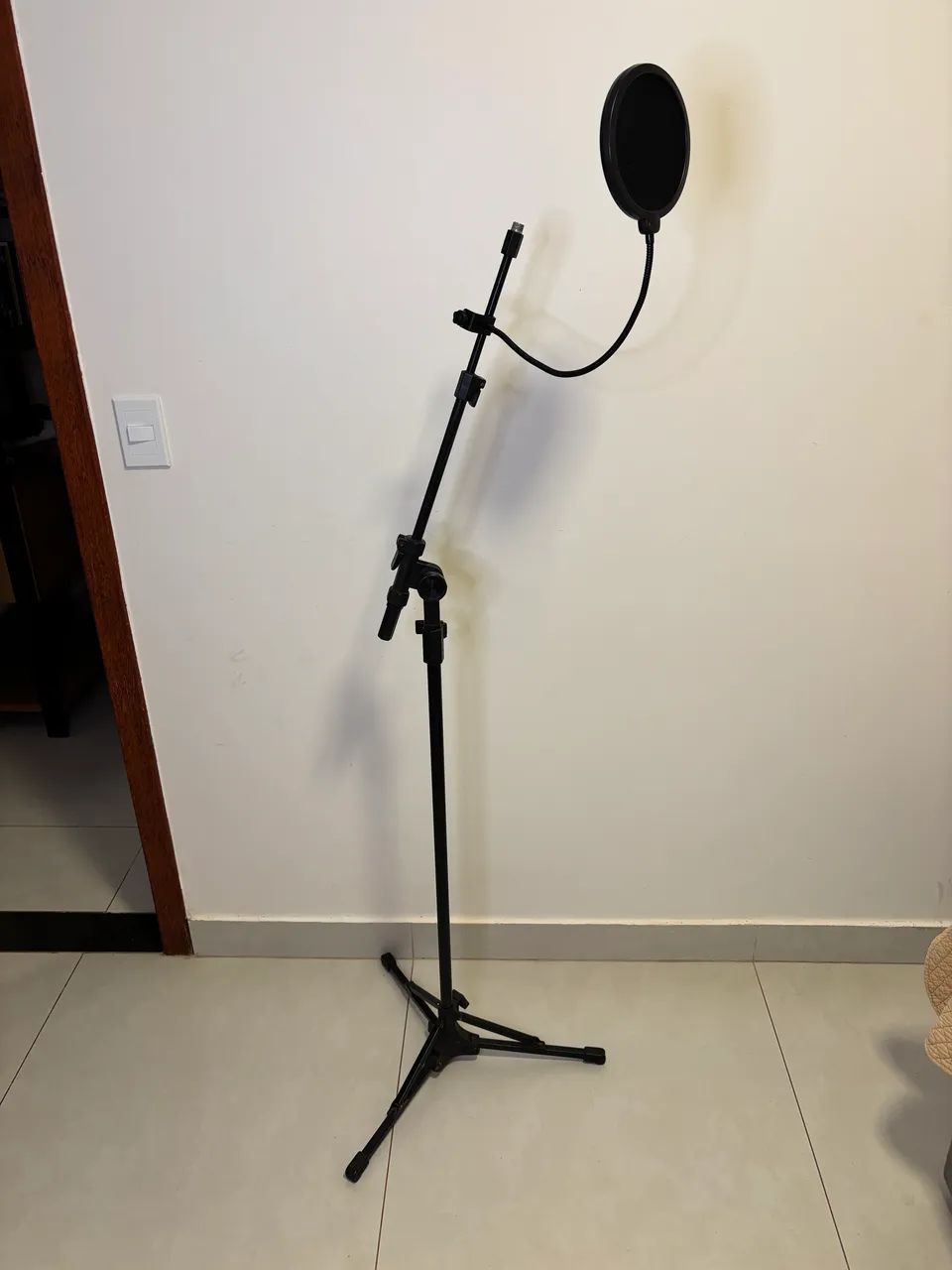 Microfone AT2020 Audio-Technica + Pedestal Girafa + Vocal Booth + Pop Filter - Foto 5