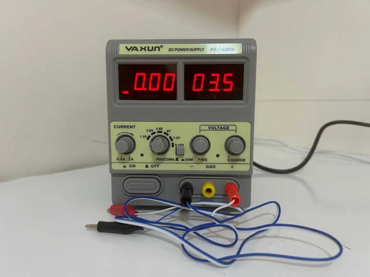 Fonte de alimentação digital 1502dd - Yaxun