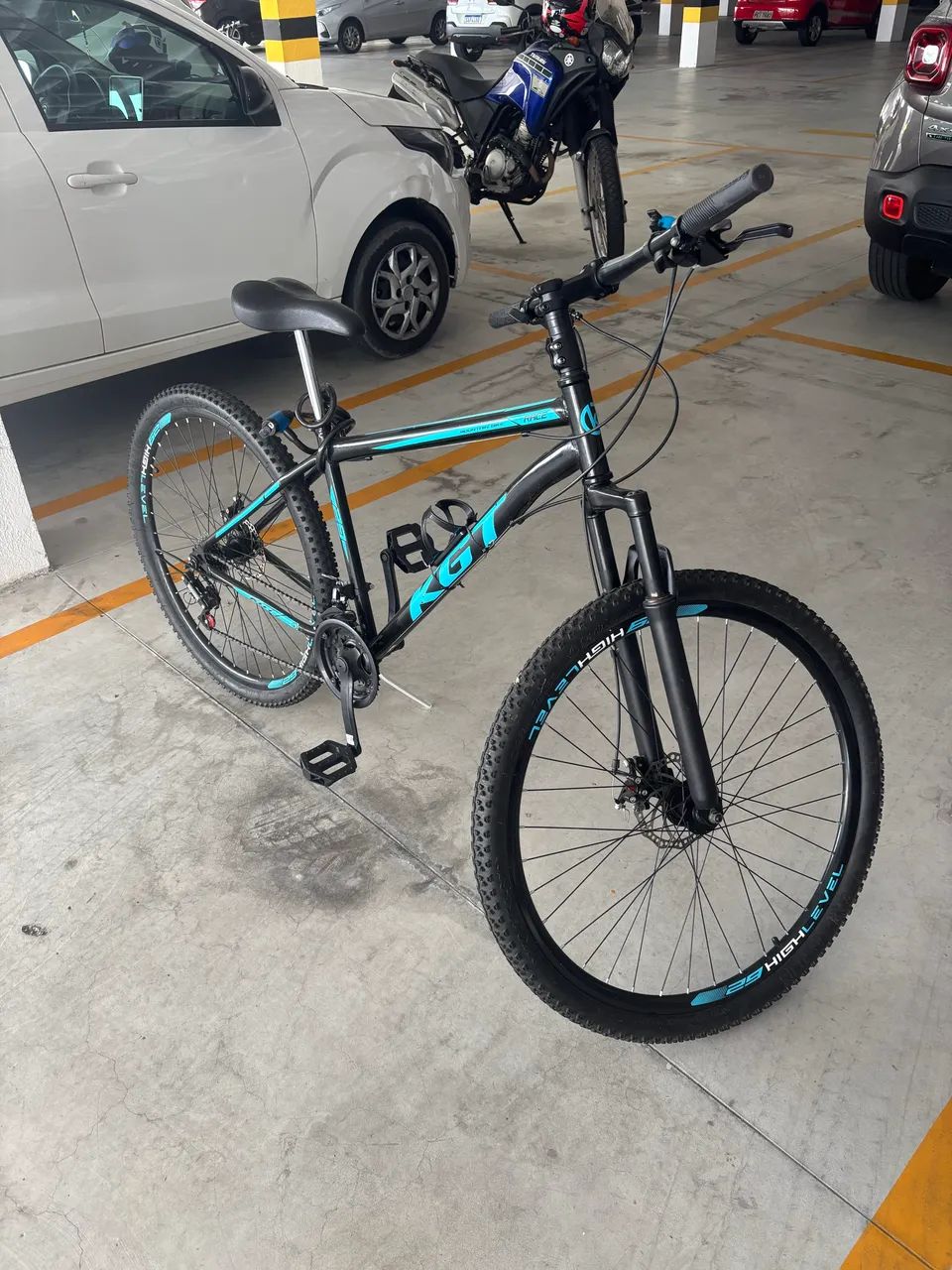 VENDO BICICLETA SEMINOVA