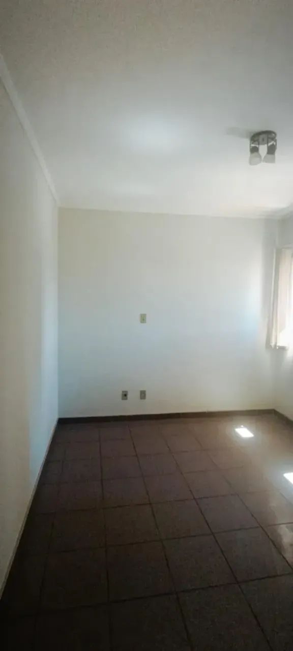 VENDE- SE APARTAMENTO EM PIRASSUNUNGA COM 2 Dorms bem localizado - Foto 3