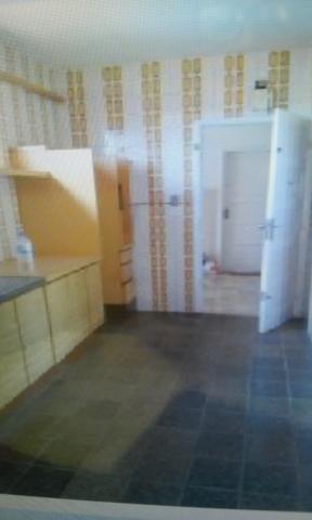 Apartamento Grande na Castro Alves em frente ao Col General Osorio!