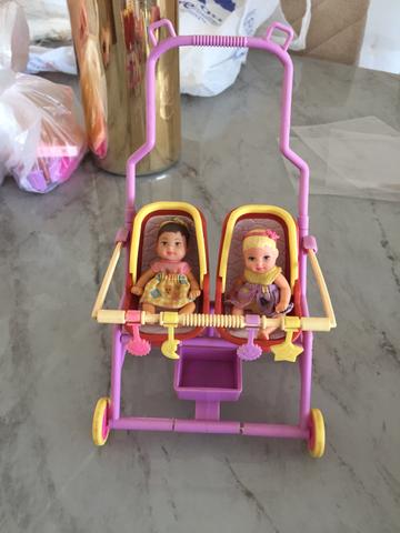 Barbie babá + Barbie pediatra - Foto 3