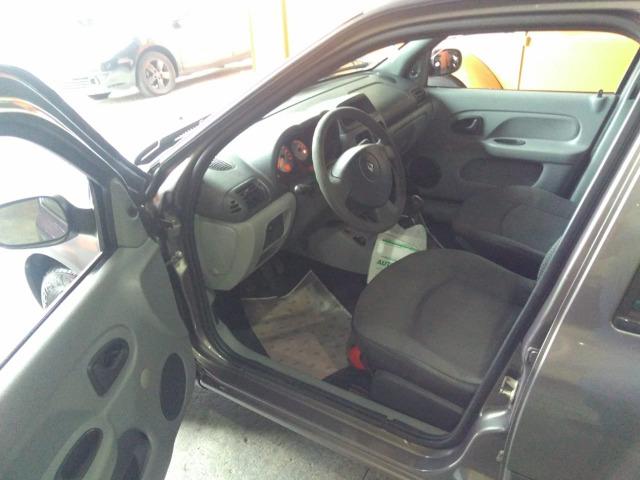 Clio Sedan Authent. 1.0 - 2007 - Foto 6